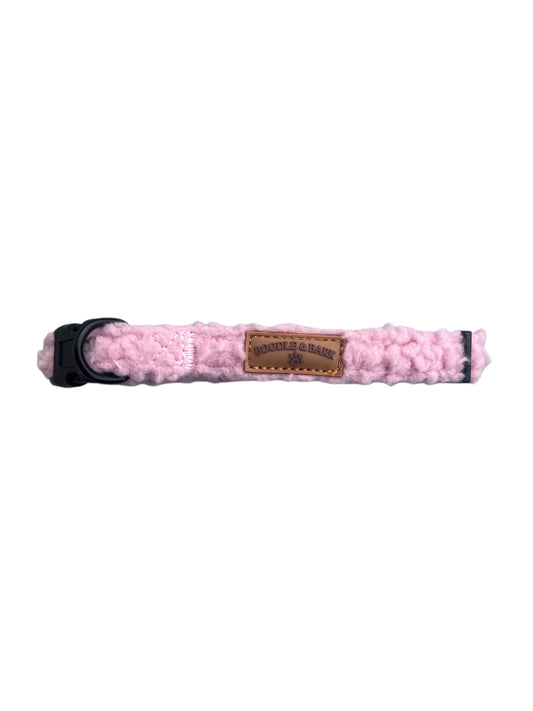 Cosy Pink Collar